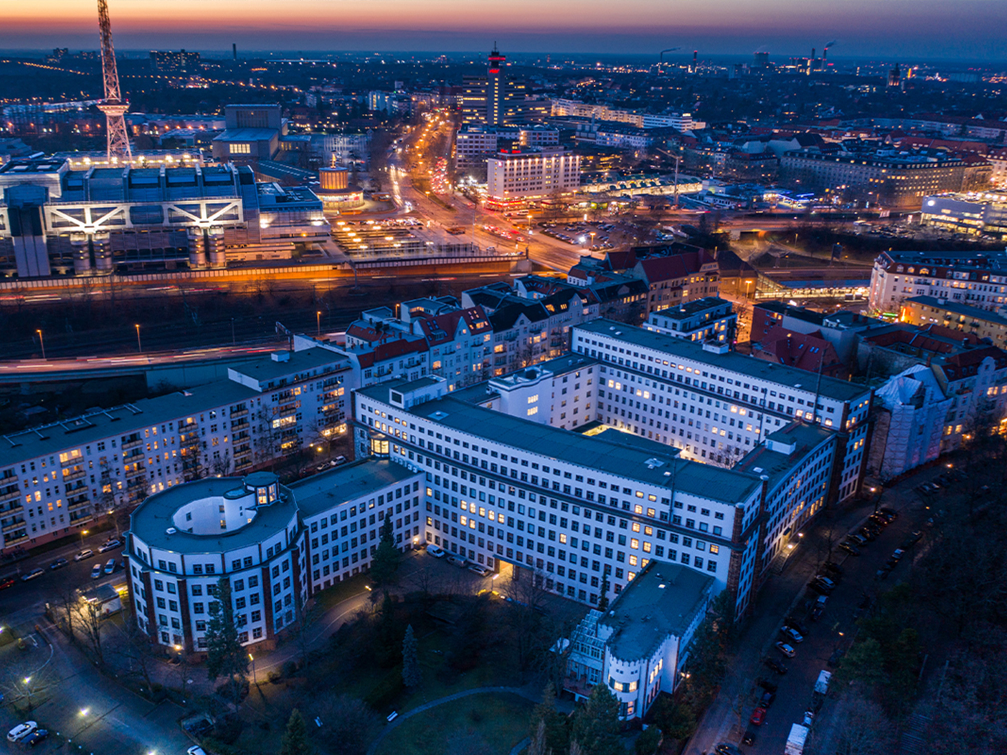 SERVICE CONCEPT übernimmt das Gebäudemanagement für den neu konzipierten Bürokomplex von Adevinta in Berlin